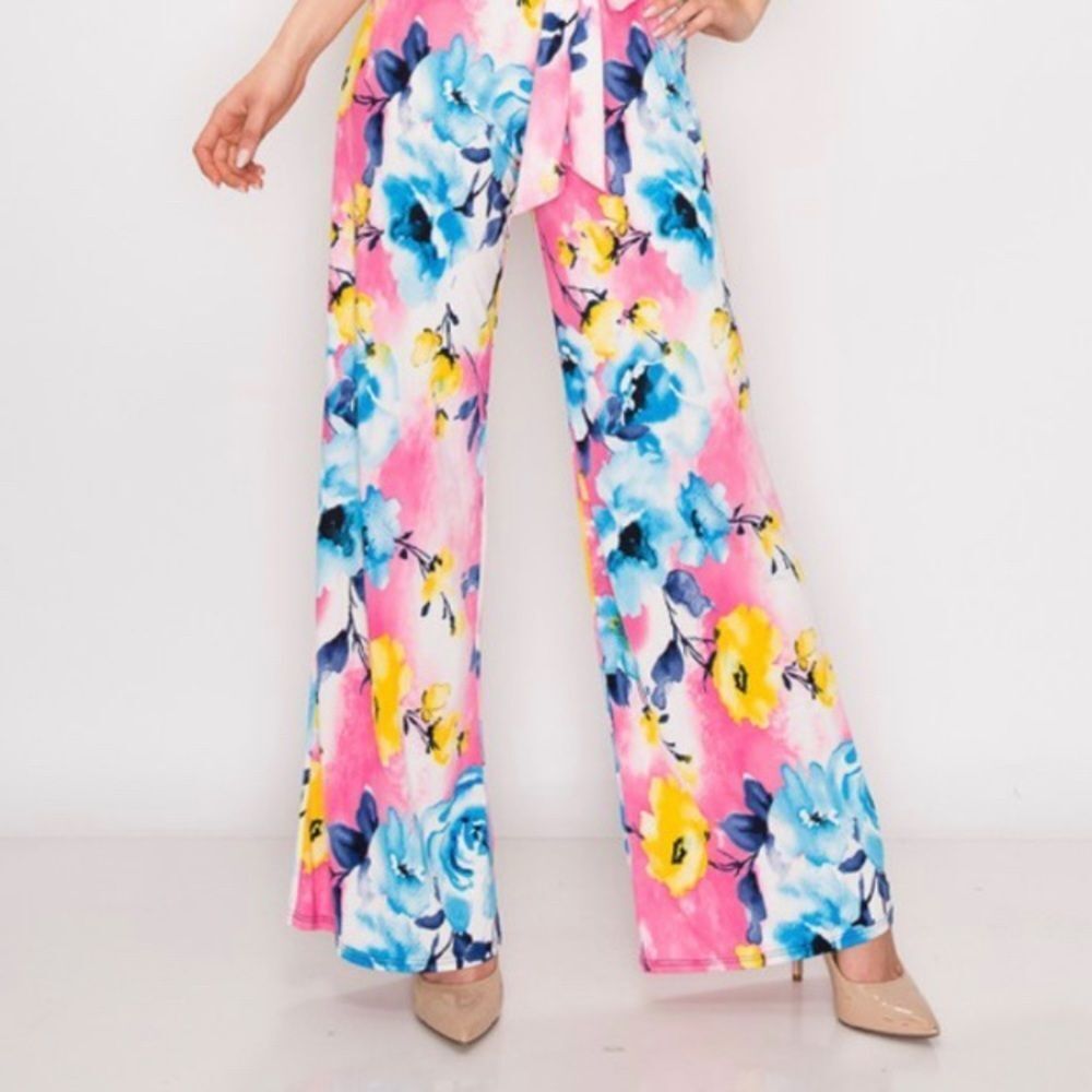 Wide Leg Halter Jumpsuit - Picture 2 of 5